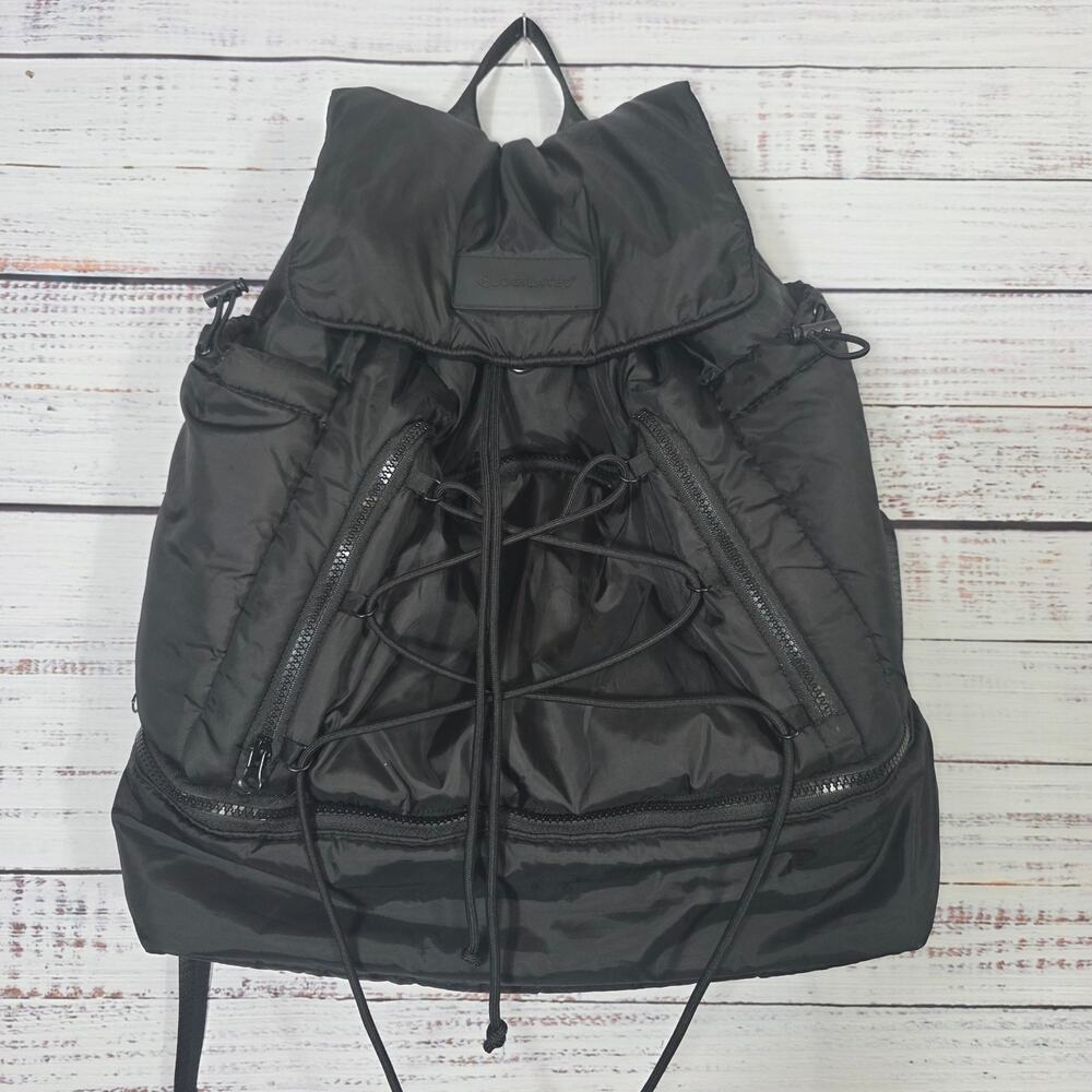 Blogilates Black Puffy Backpack Nylon Drawstring Gym Bag w/Shoe Compartment